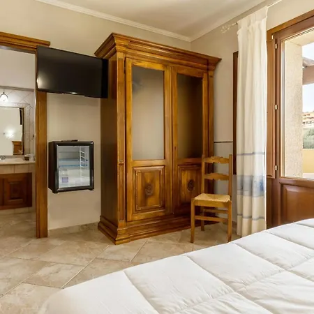 Sa Suergia فندق 3*